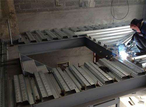 鋼結構閣樓安裝